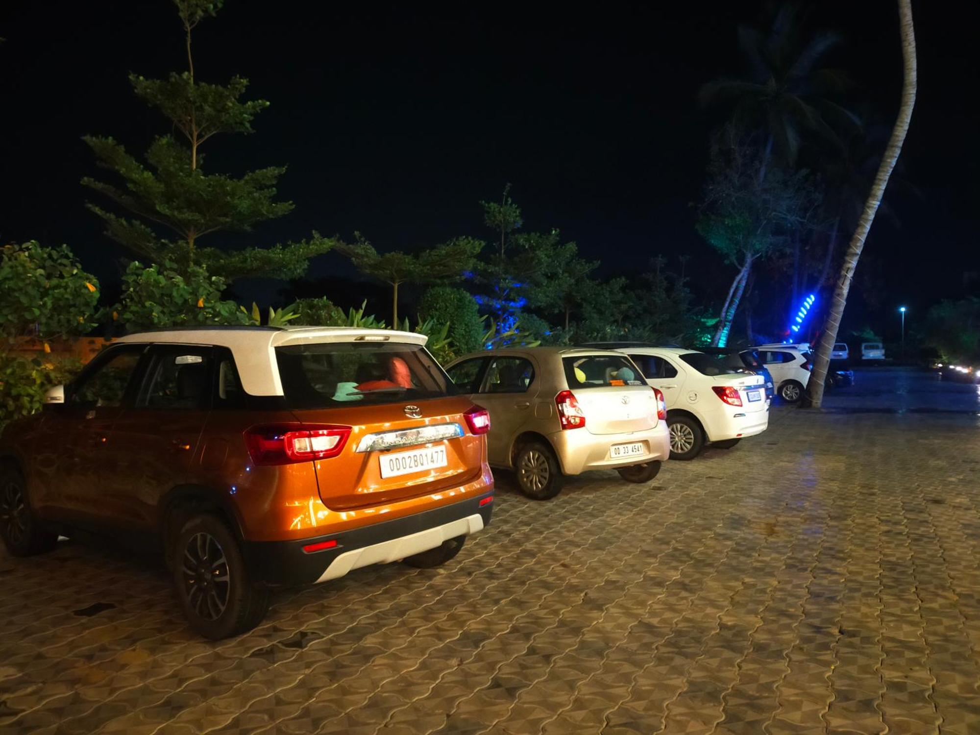 בובנשוואר The Adventure Luxury Hotel מראה חיצוני תמונה